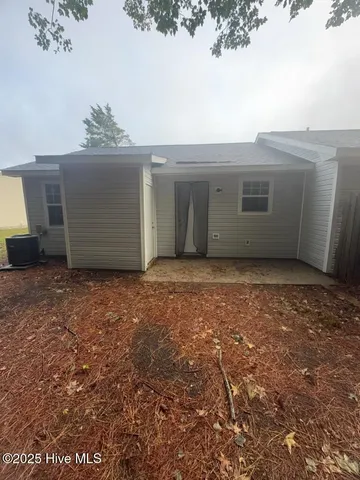 $975 | 1708 Wine Press Court, Midway Park, NC 28544