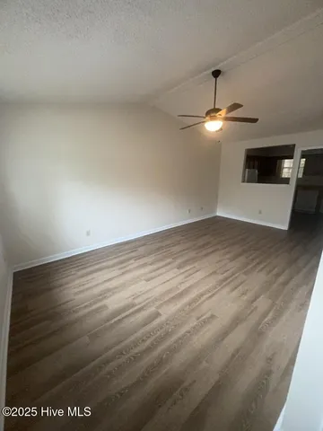 $975 | 1708 Wine Press Court, Midway Park, NC 28544