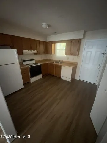 $975 | 1708 Wine Press Court, Midway Park, NC 28544