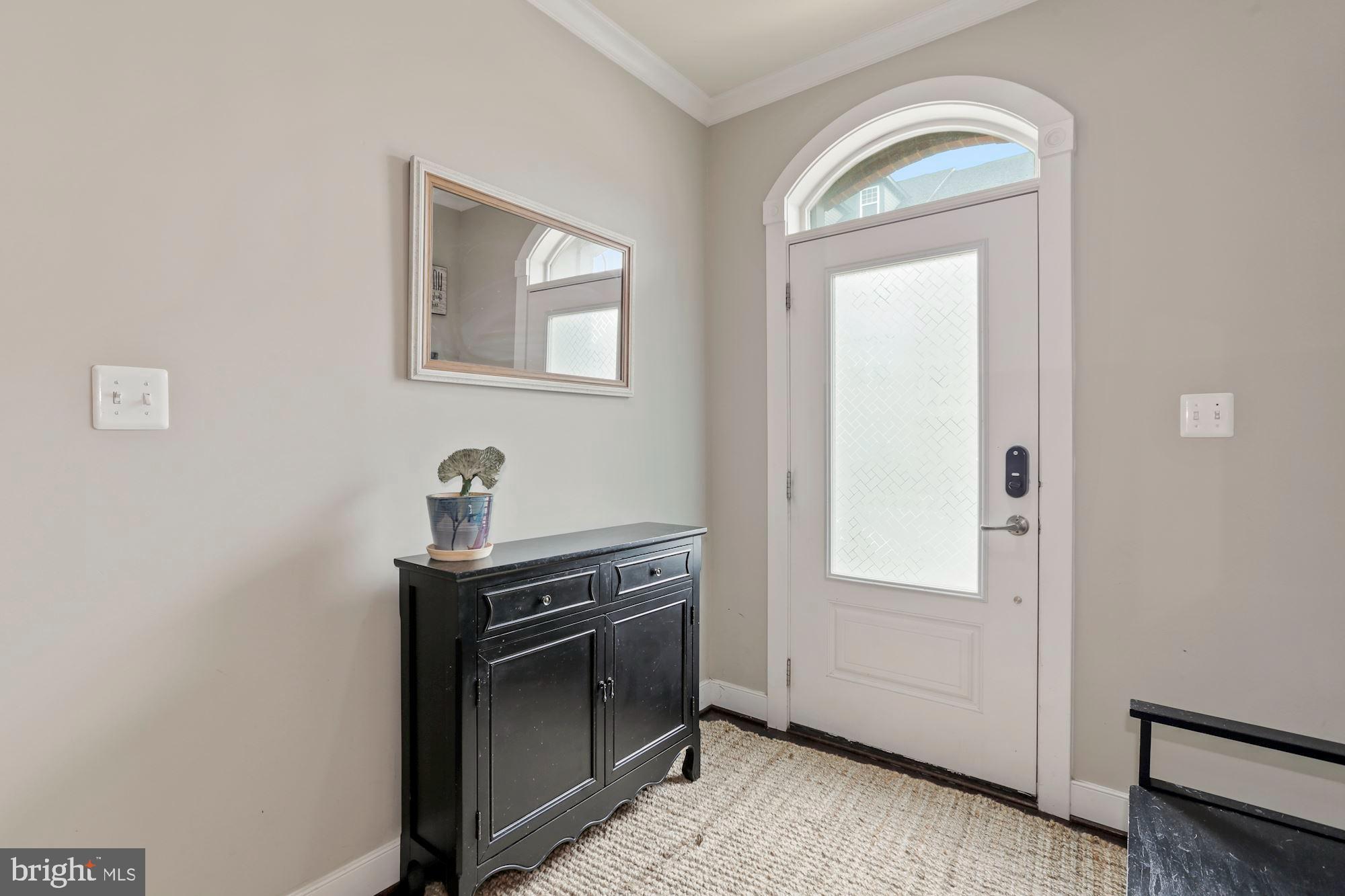 408 Hendrix Avenue Gaithersburg, MD 20878 - Photo 3 of 62 Front Foyer