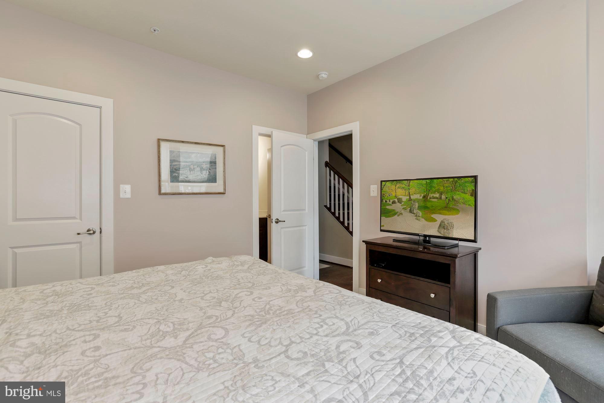 408 Hendrix Avenue Gaithersburg, MD 20878 - Photo 5 of 62 Lower Level Bedroom