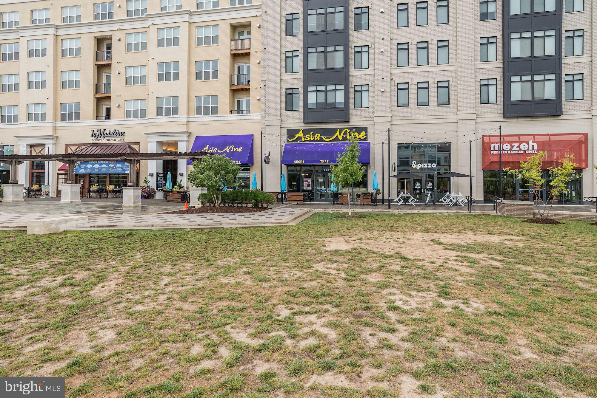 408 Hendrix Avenue Gaithersburg, MD 20878 - Photo 56 of 62 Restaurants