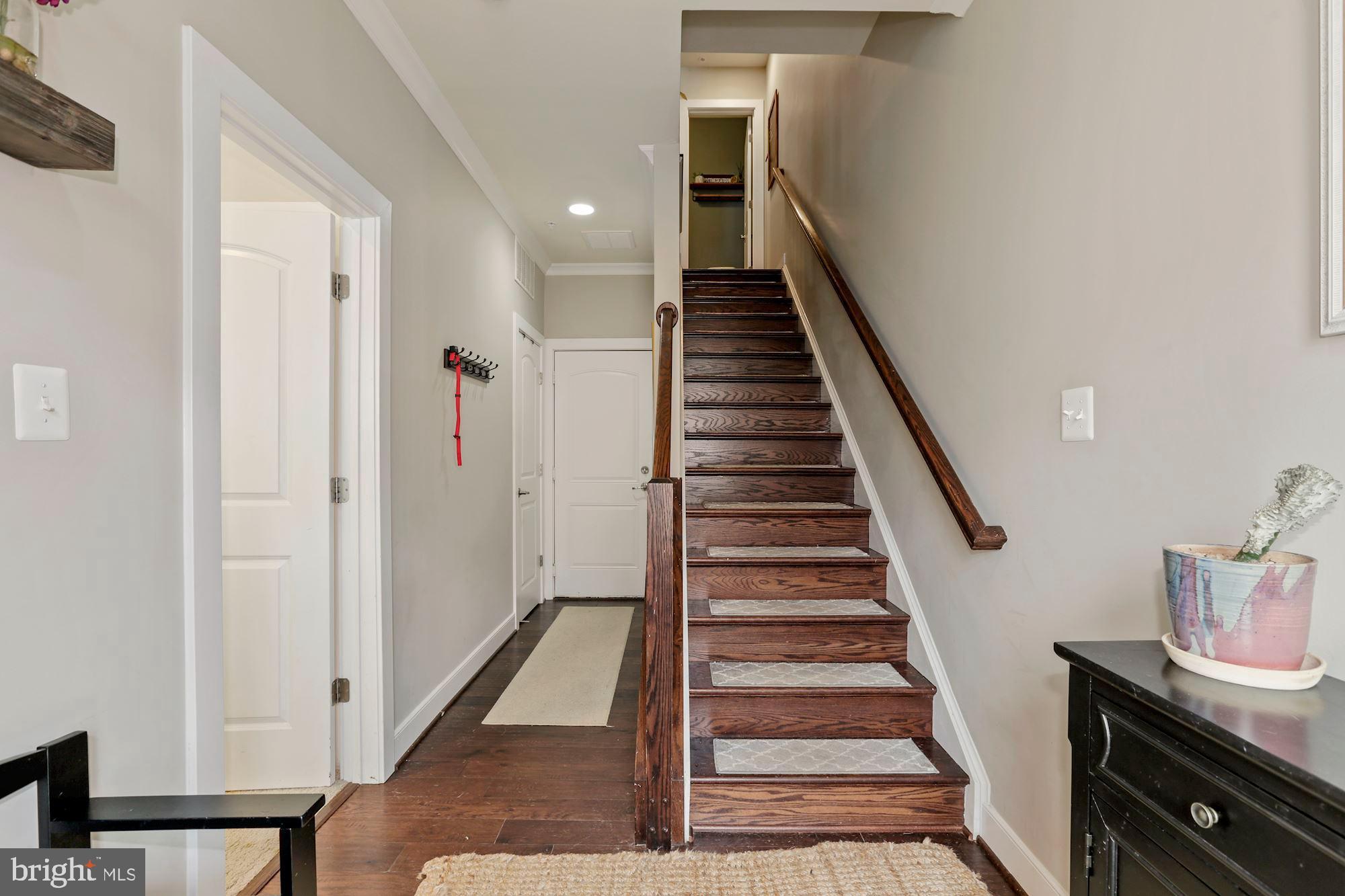 408 Hendrix Avenue Gaithersburg, MD 20878 - Photo 8 of 62 Foyer with stairs to 1/2 Bath and Main Level