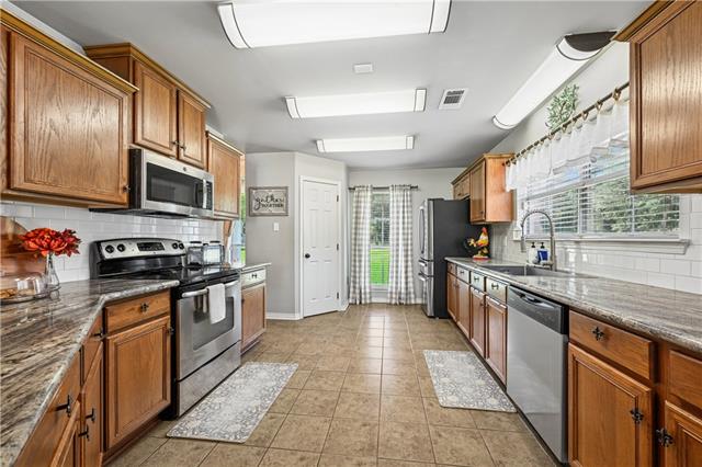 28503 Little Dixie Ranch Road Lacombe, LA 70445 - Photo 10 of 31 Gallery Image 10