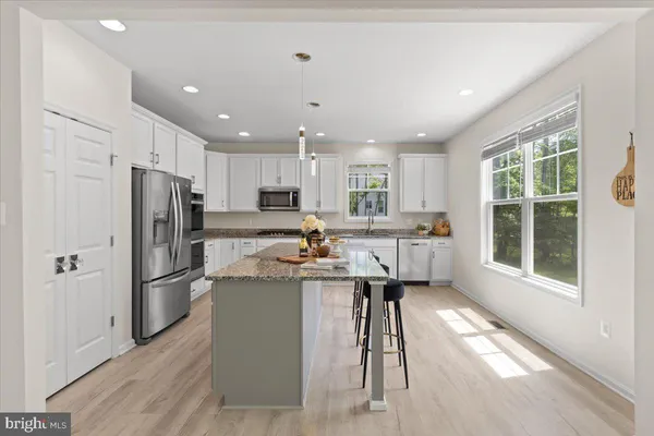 $841,000 | 30 Southern View Drive, Fredericksburg, VA 22405
