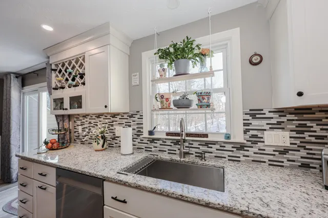 $450,000 | 65 Glastonbury Drive, Nashua, NH 03063