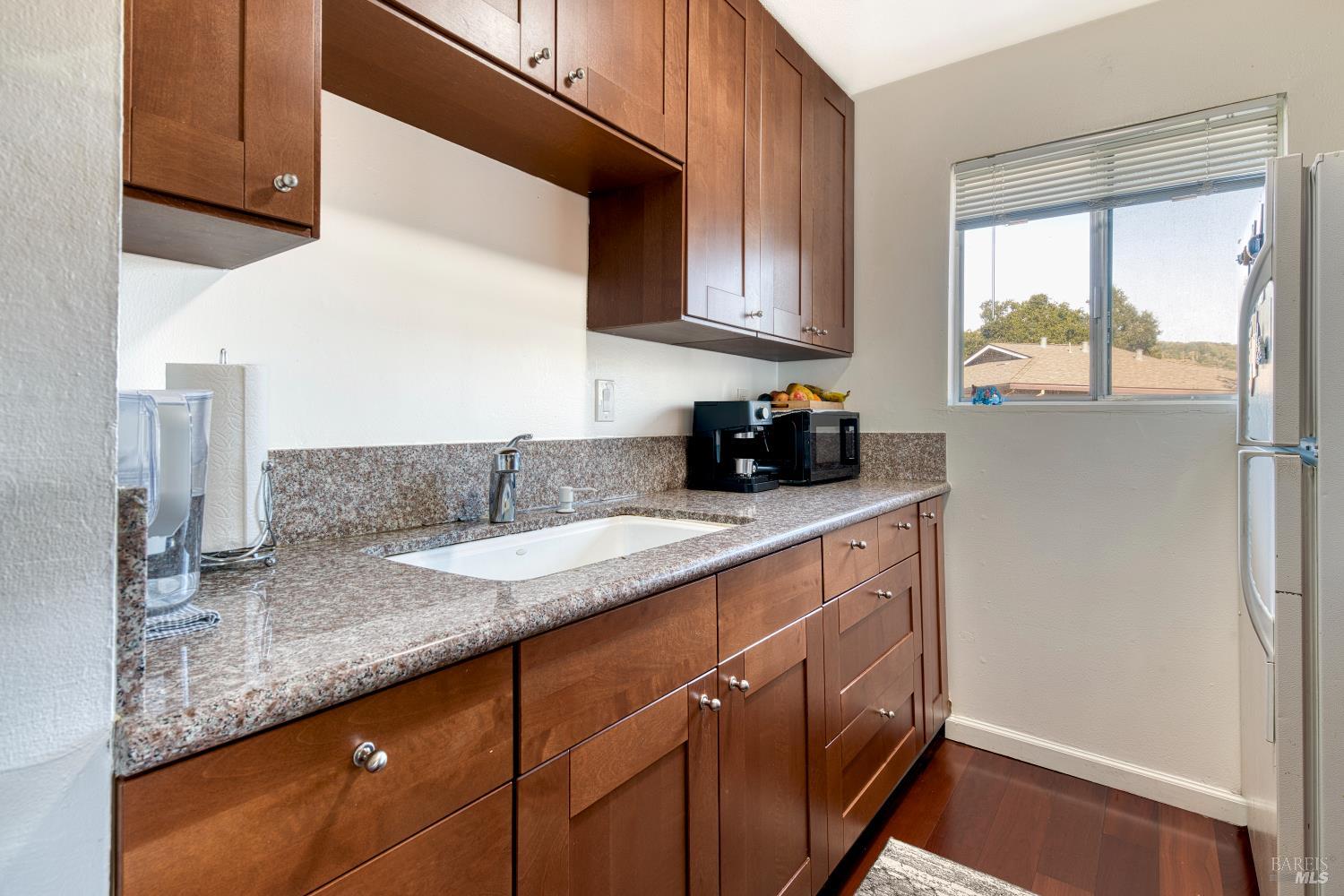 207 Bahia Place San Rafael, CA 94901 - Photo 9 of 21