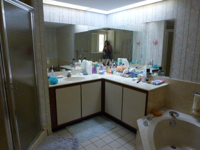 13810 Oneida Drive, Unit C2 Delray Beach, FL 33446 - Photo 12 of 15 Master Bath