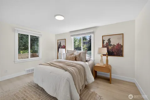$949,000 | 3402 48th Avenue Southwest, Seattle, WA 98116