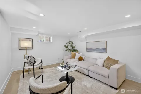 $949,000 | 3402 48th Avenue Southwest, Seattle, WA 98116