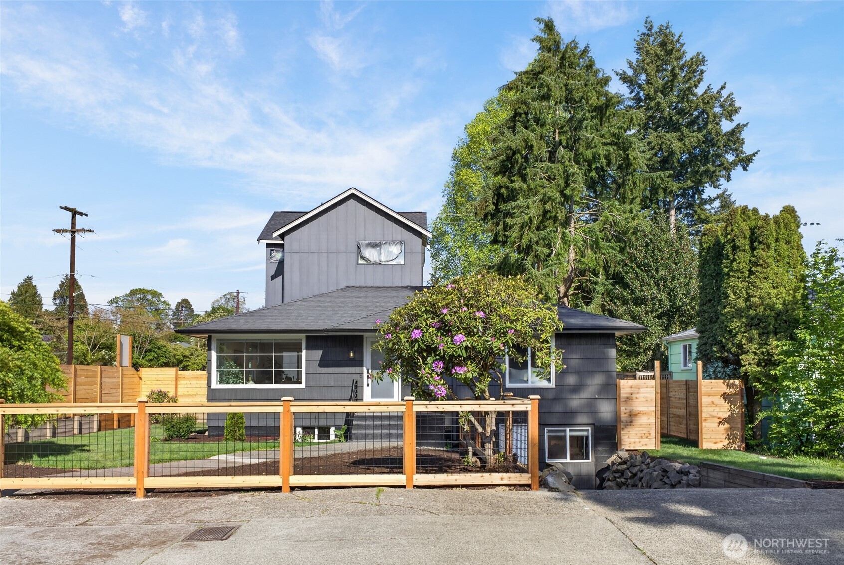 3402 48th Avenue Southwest Seattle, WA 98116 - Photo 23 of 35