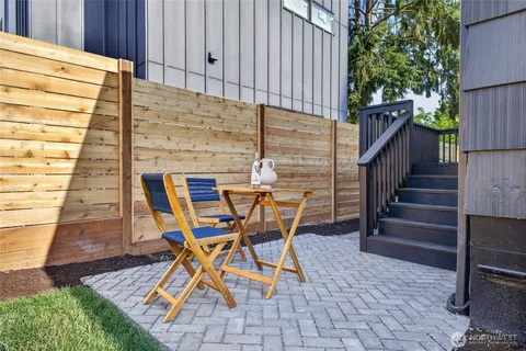 $949,000 | 3402 48th Avenue Southwest, Seattle, WA 98116
