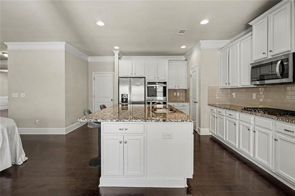 3575 Spring Pl Court Loganville, GA 30052 - Photo 11 of 38