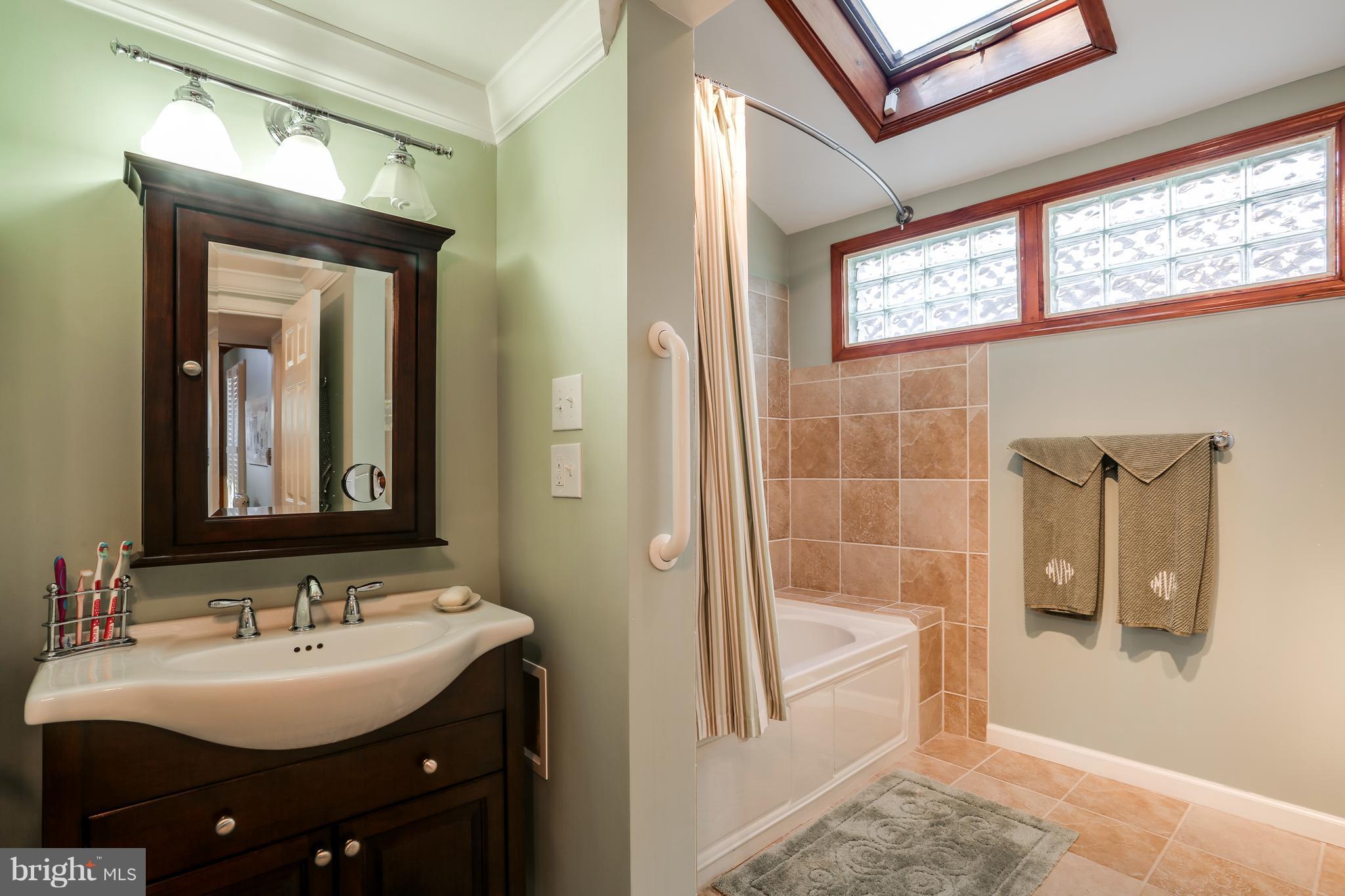 1456 Galena Road Baltimore, MD 21221 - Photo 7 of 30 FULL BATHROOM