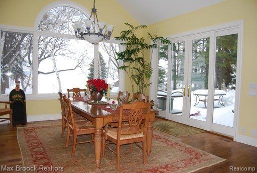 4470 Dow Ridge Road West Bloomfield, MI 48324 - Photo 9 of 17 web dining toward lake