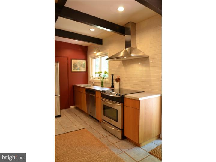 502 Fletcher Road Wayne, PA 19087 - Photo 14 of 23