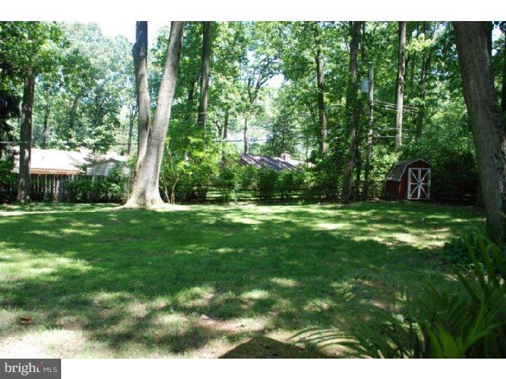 502 Fletcher Road Wayne, PA 19087 - Photo 3 of 23