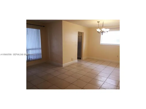 $2,100 | 1820 North 17th Avenue, Unit 1, Hollywood, FL 33020