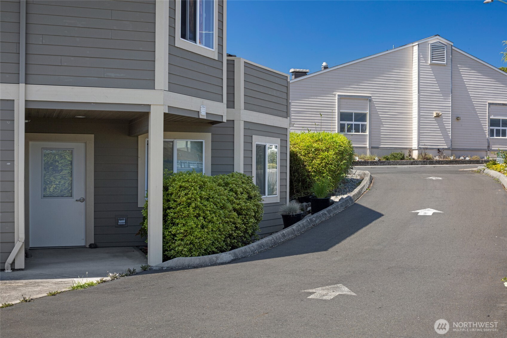 470 Reed Street, Unit 2 Friday Harbor, WA 98250 - Photo 16 of 29 front view of a house