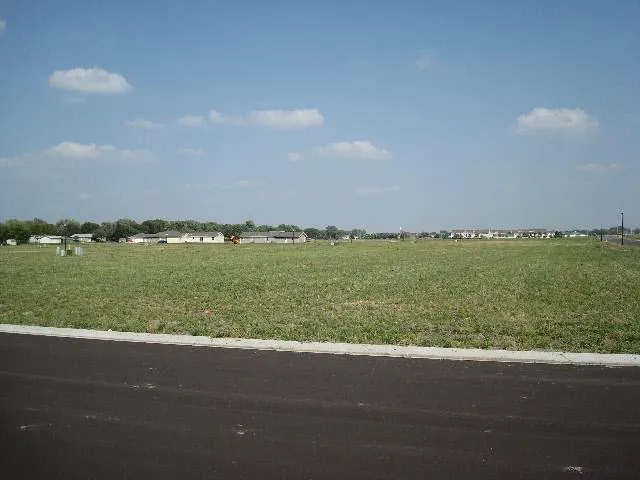 $38,000 | 704 Elizabeth Street, Marshall, MN 56258