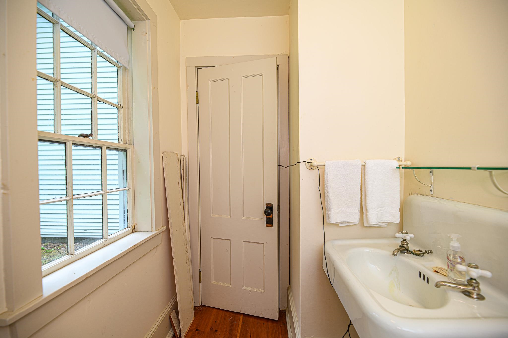 92 Exeter Road Newfields, NH 03856 - Photo 4 of 34