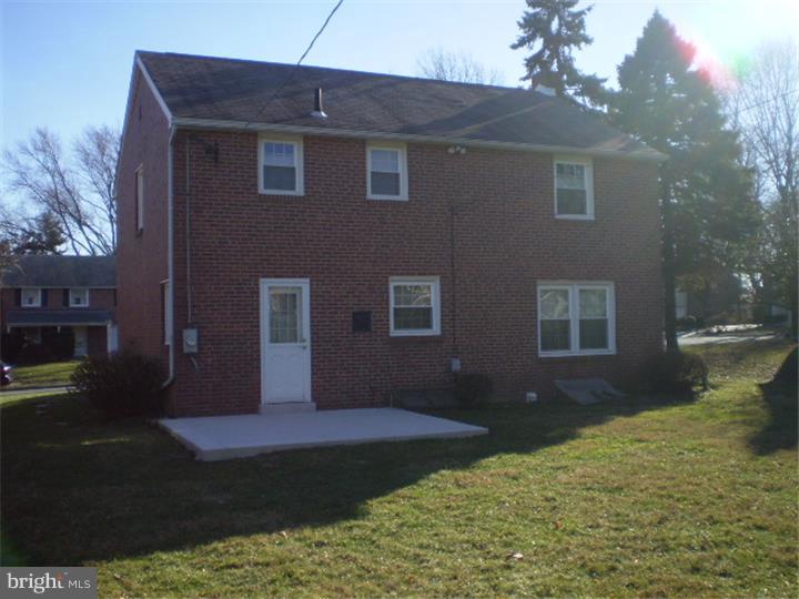 22 Curtis Road Springfield, PA 19064 - Photo 3 of 23