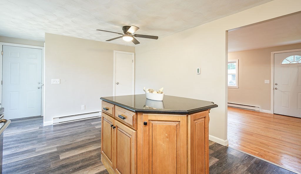 24 Lavender Lane Springfield, MA 01129 - Photo 6 of 32 Gallery Image 6