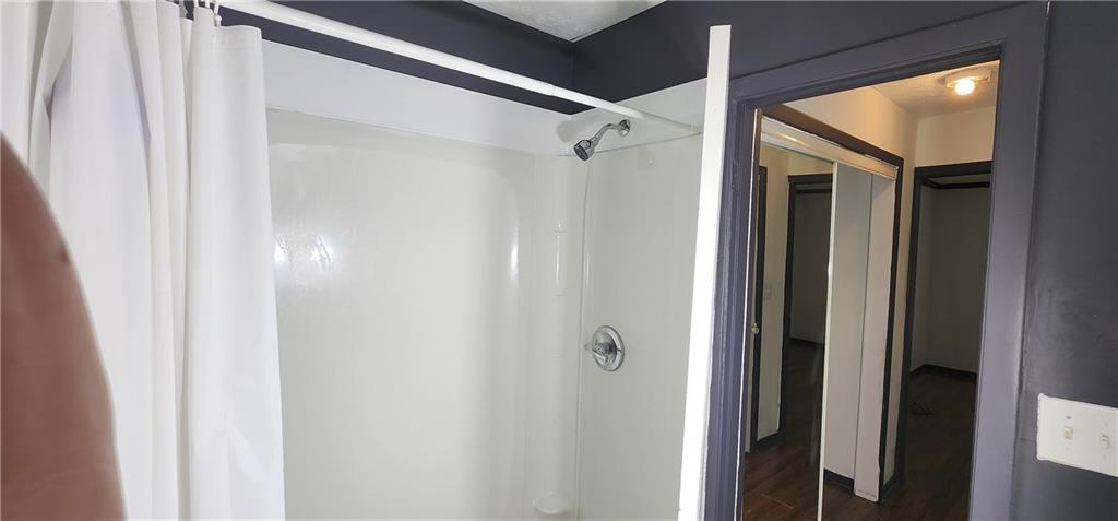 2805 Ne Expressway, Unit B36 Atlanta, GA 30345 - Photo 19 of 29 a view of a bathroom from a hallway