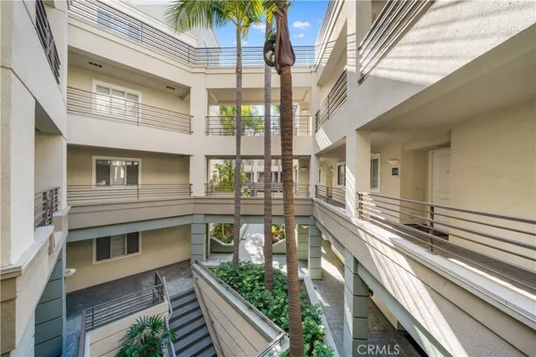 $829,000 | 2233 Martin, Unit 204, Irvine, CA 92612