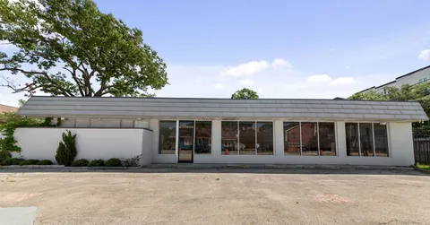 $999,999 | 722 Durham Drive, Houston, TX 77007