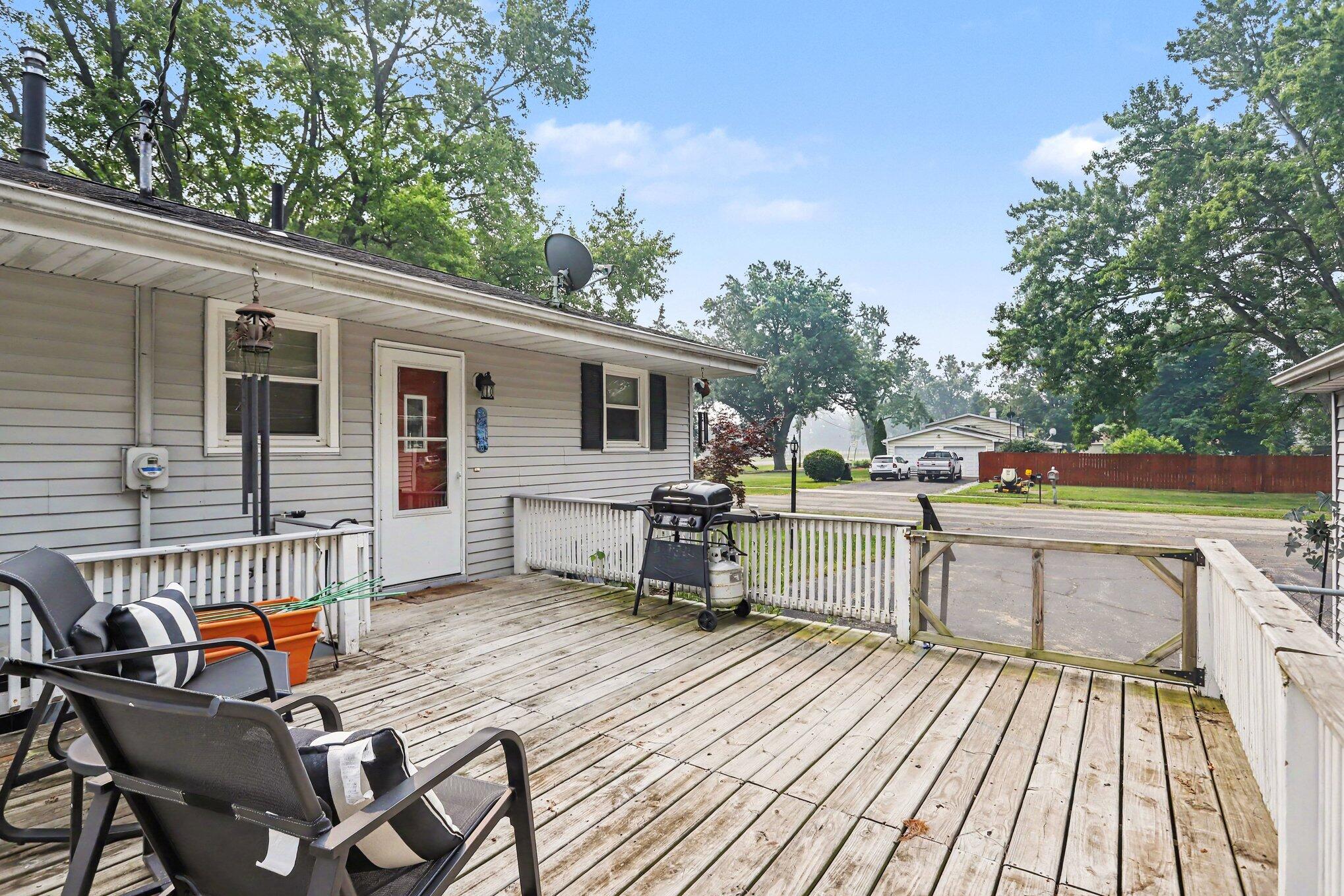 900 Jefferson Street Three Rivers, MI 49093 - Photo 18 of 25 019_file_9514