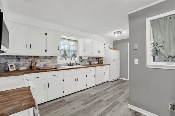 $369,900 | 189 Blackwood Court Southeast, Calhoun, GA 30701