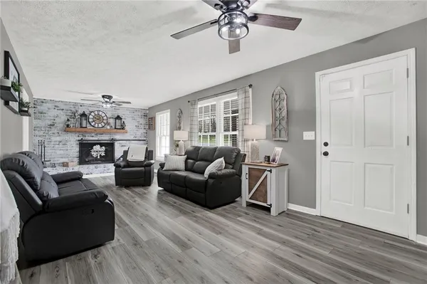 $369,900 | 189 Blackwood Court Southeast, Calhoun, GA 30701