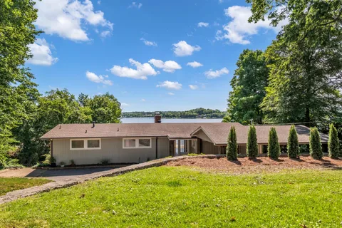 $1,599,900 | 109 The Landings, Hendersonville, TN 37075