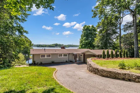 $1,599,900 | 109 The Landings, Hendersonville, TN 37075