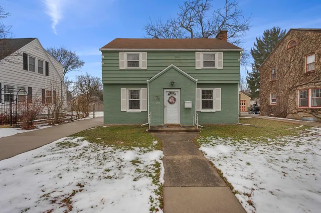 $268,900 | 71 South Blackhawk Street, Janesville, WI 53545