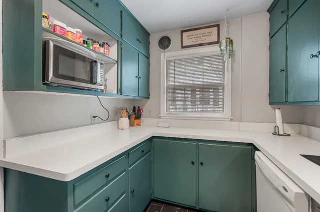 $268,900 | 71 South Blackhawk Street, Janesville, WI 53545