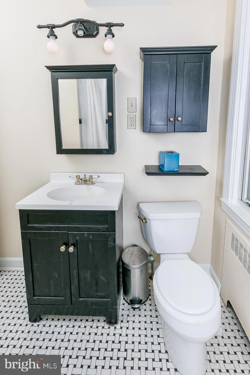 5506 South Bend Road Baltimore, MD 21209 - Photo 23 of 30 Bath