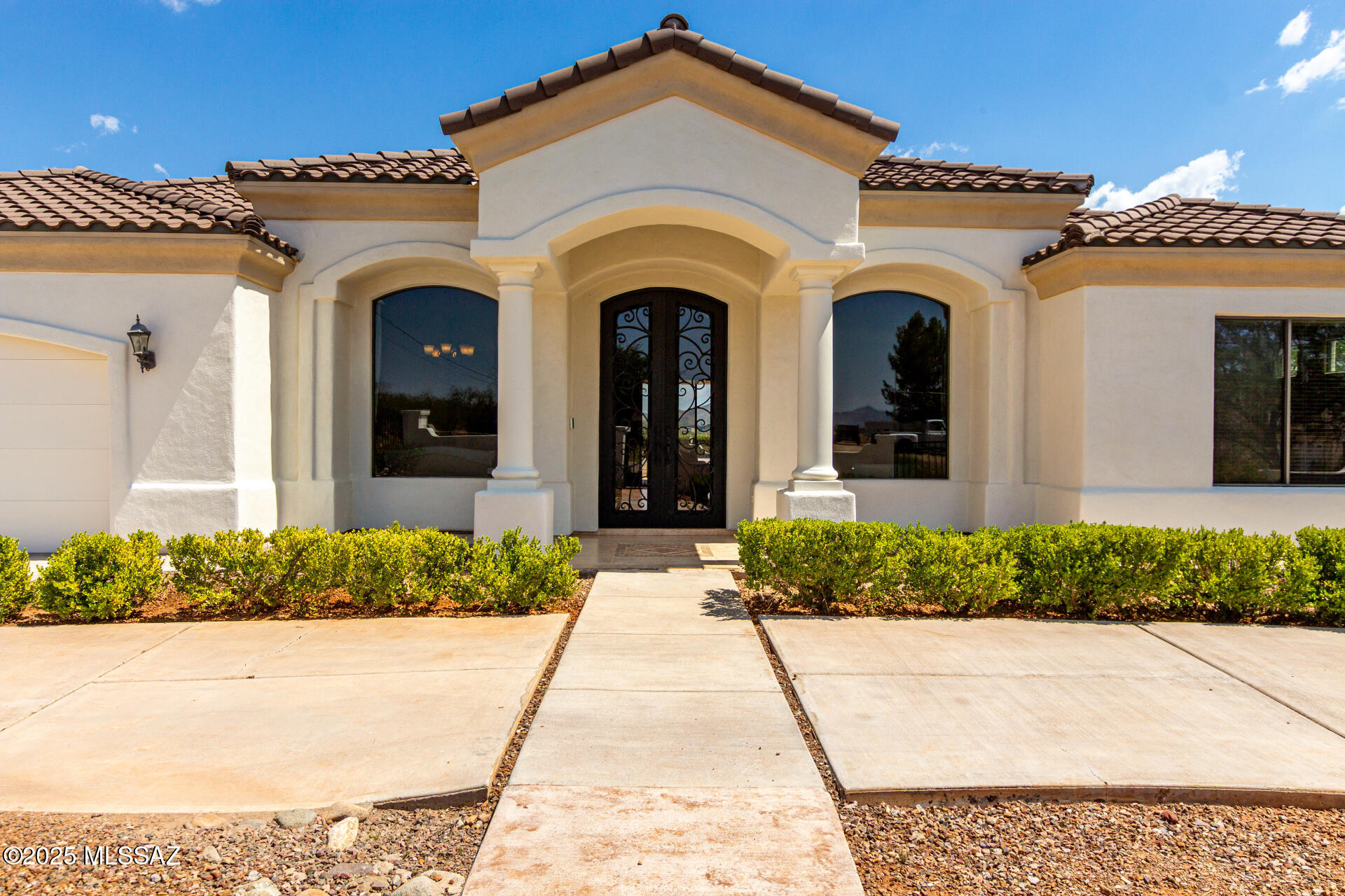 33 Camino Pesqueira Rio Rico, AZ 85648 - Photo 2 of 51