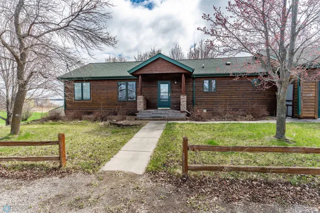 $399,999 | 23898 324th Avenue, Underwood, MN 56586