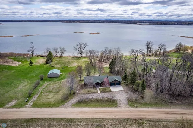 $399,999 | 23898 324th Avenue, Underwood, MN 56586