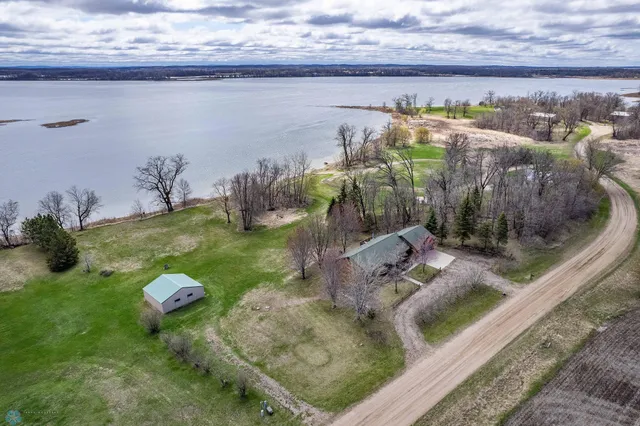 $399,999 | 23898 324th Avenue, Underwood, MN 56586