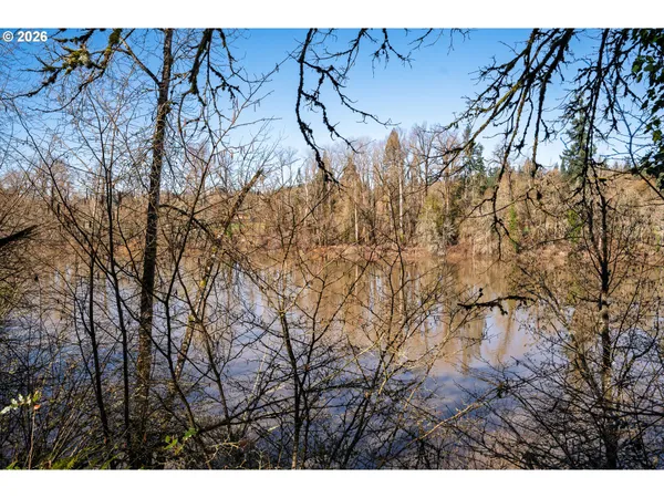 $1,100,000 | 400 Northwest Riverpark Place, Canby, OR 97013