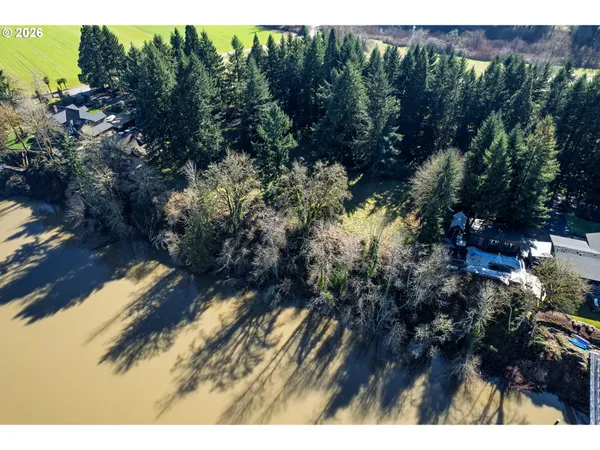 $1,100,000 | 400 Northwest Riverpark Place, Canby, OR 97013