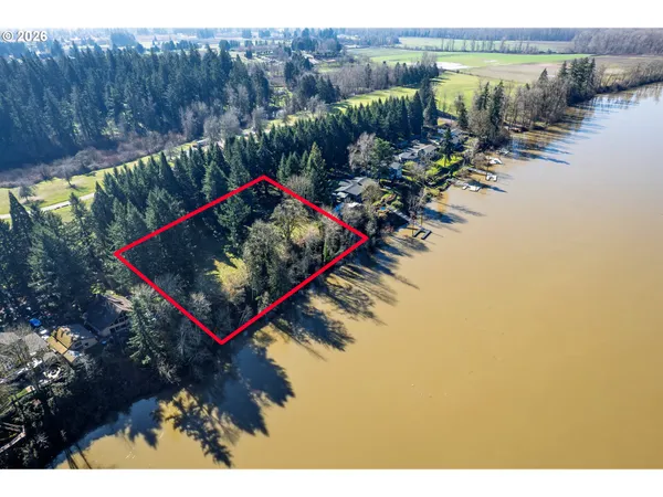 $1,100,000 | 400 Northwest Riverpark Place, Canby, OR 97013