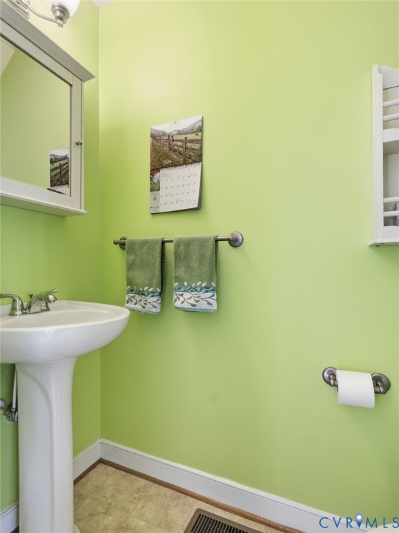 2210 Harts Mill Road Mineral, VA 23117 - Photo 15 of 70 Powder Room.
