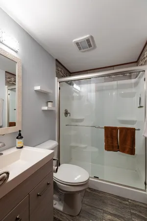 $639,900 | 7030 Birchwood Drive, La Crescent, MN 55947