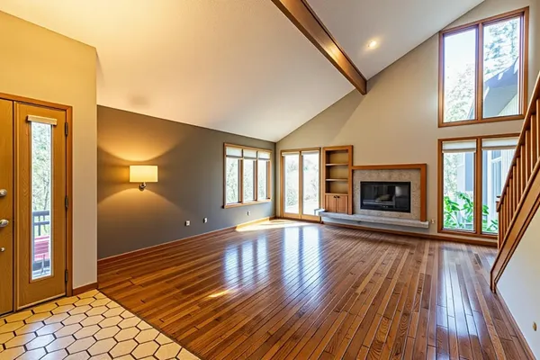 $639,900 | 7030 Birchwood Drive, La Crescent, MN 55947