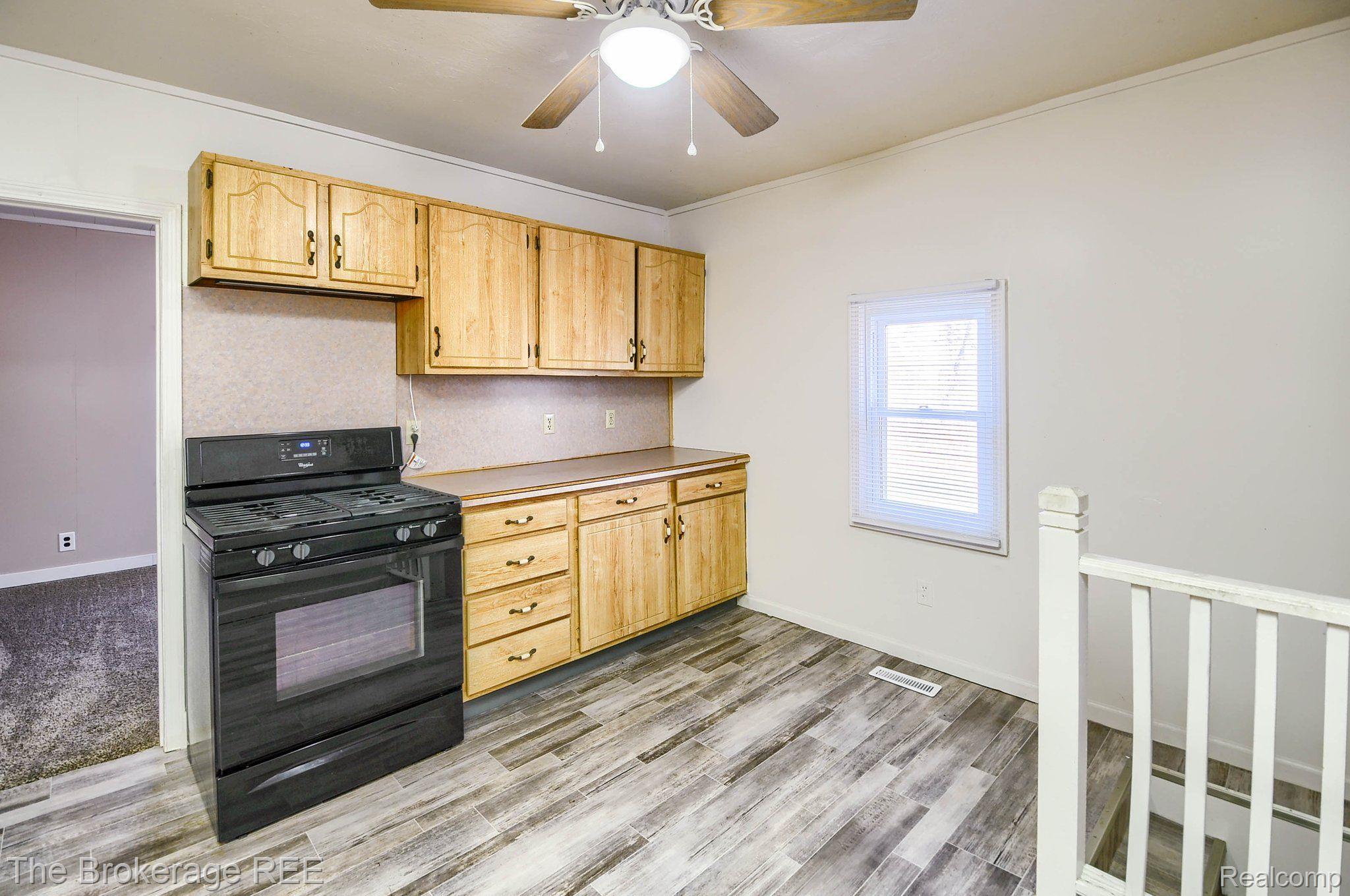 7355 East Coldwater Road Davison, MI 48423 - Photo 7 of 19 Gallery Image 7