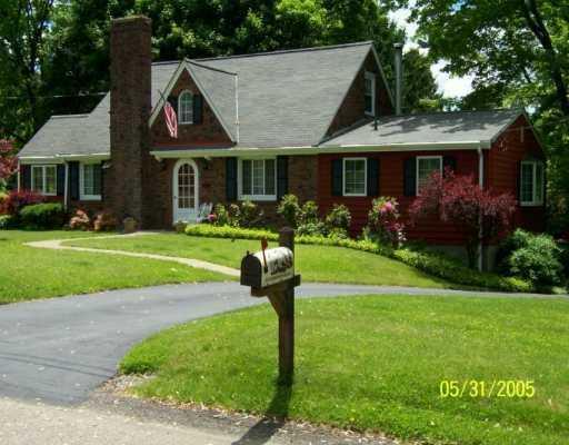 1133 Robinson Road Pittsburgh, PA 15237 - Photo 1 of 8 Exterior Front.